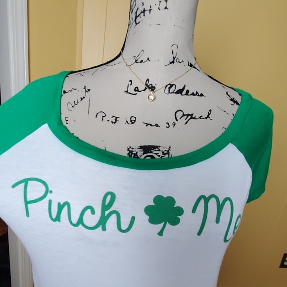Pinch♧Me Tee {Sweet Claire} - Picture 2 of 7